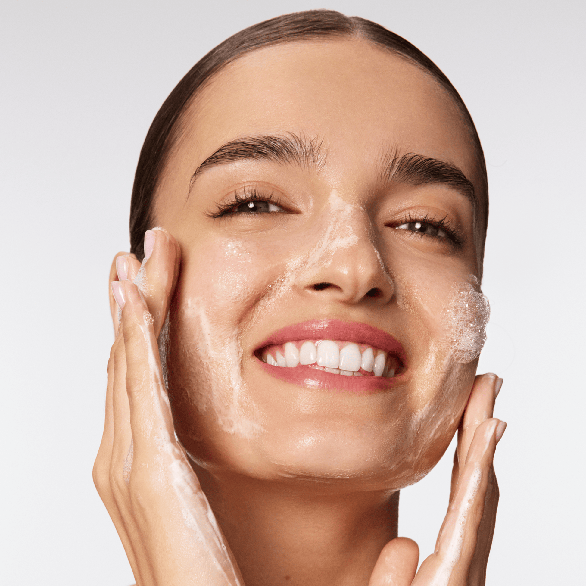 GENTLECLEAN™ Vitamin Infused Calming Wash (12 oz)